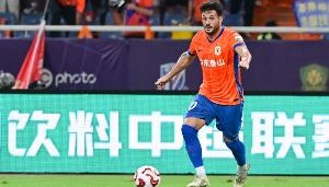 东体：本场对阵申花，瓦科和李小恒一起首发的可能性也很大