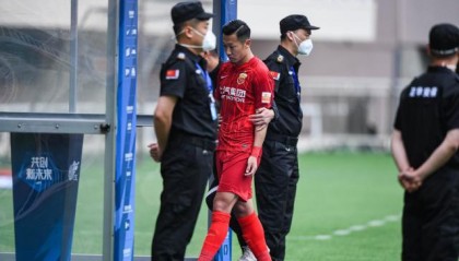 Baccara Gaming-【红牌始末】徐新接受判罚海港忙安抚 就怕搞起人斗