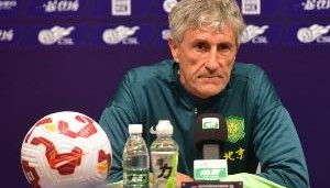 记者：国安现在最大的问题就是节奏慢，恩加德乌停赛很麻烦